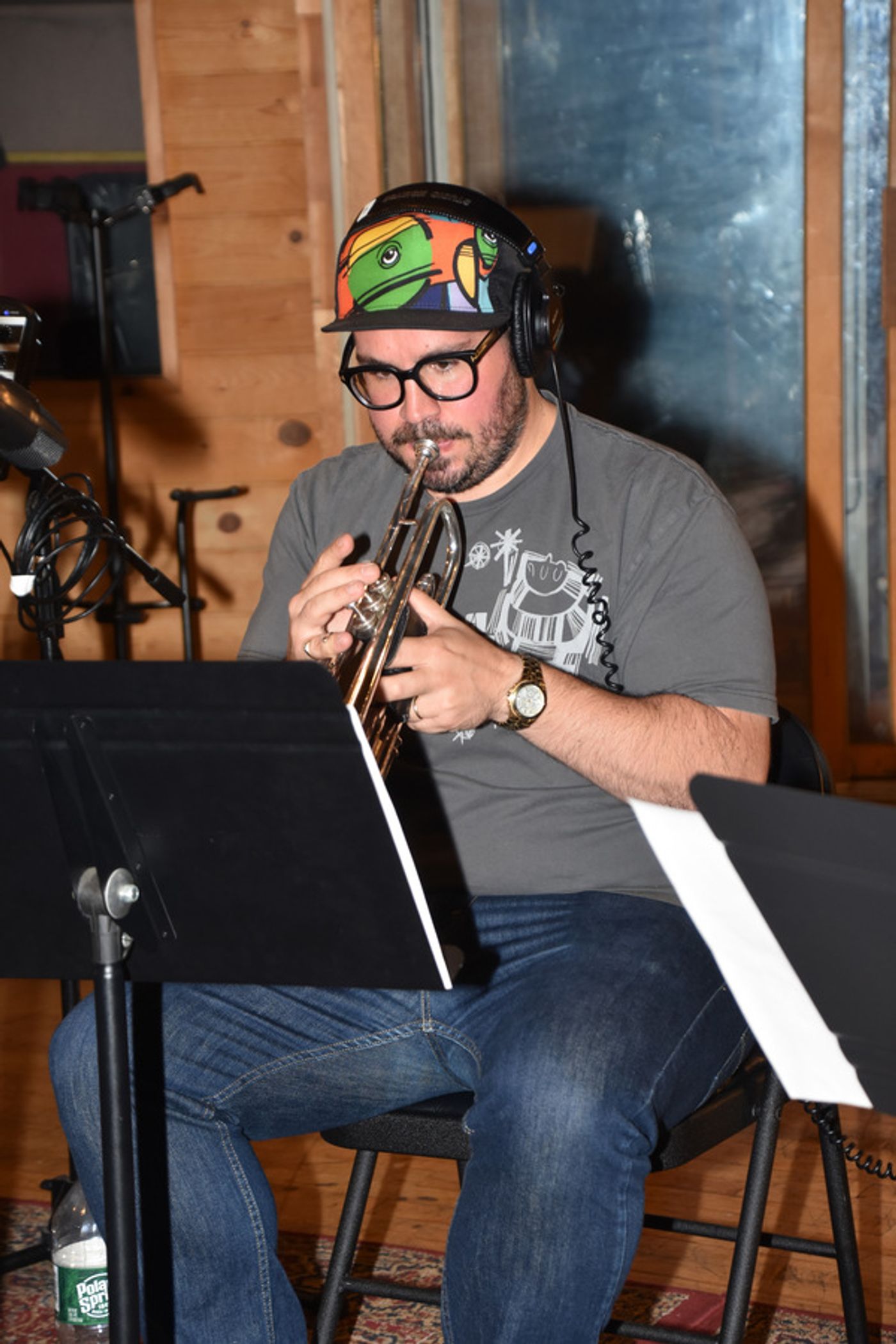 BWW Exclusive: Arielle Jacobs and the Cast of ALADDIN Get December Feels on Carols For A Cure  Image