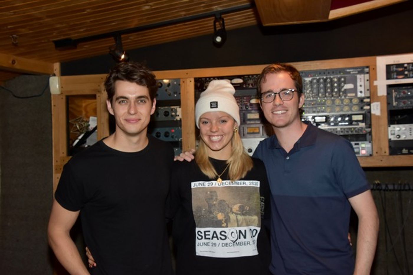 BWW Exclusive: MEAN GIRLS Stars Kyle Selig and Renee Rapp Warm Up to Sing Carols For A Cure BWW Exclusive: MEAN GIRLS Stars Kyle Selig and Renee Rapp Warm Up to Sing Carols For A Cure Image