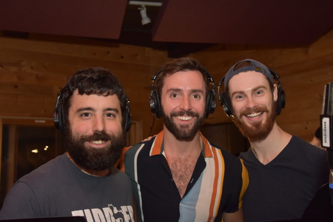 BWW Exclusive: Joel Grey and FIDDLER ON THE ROOF IN YIDDISH Cast Celebrate Hanukkah on Carols For A Cure  Image