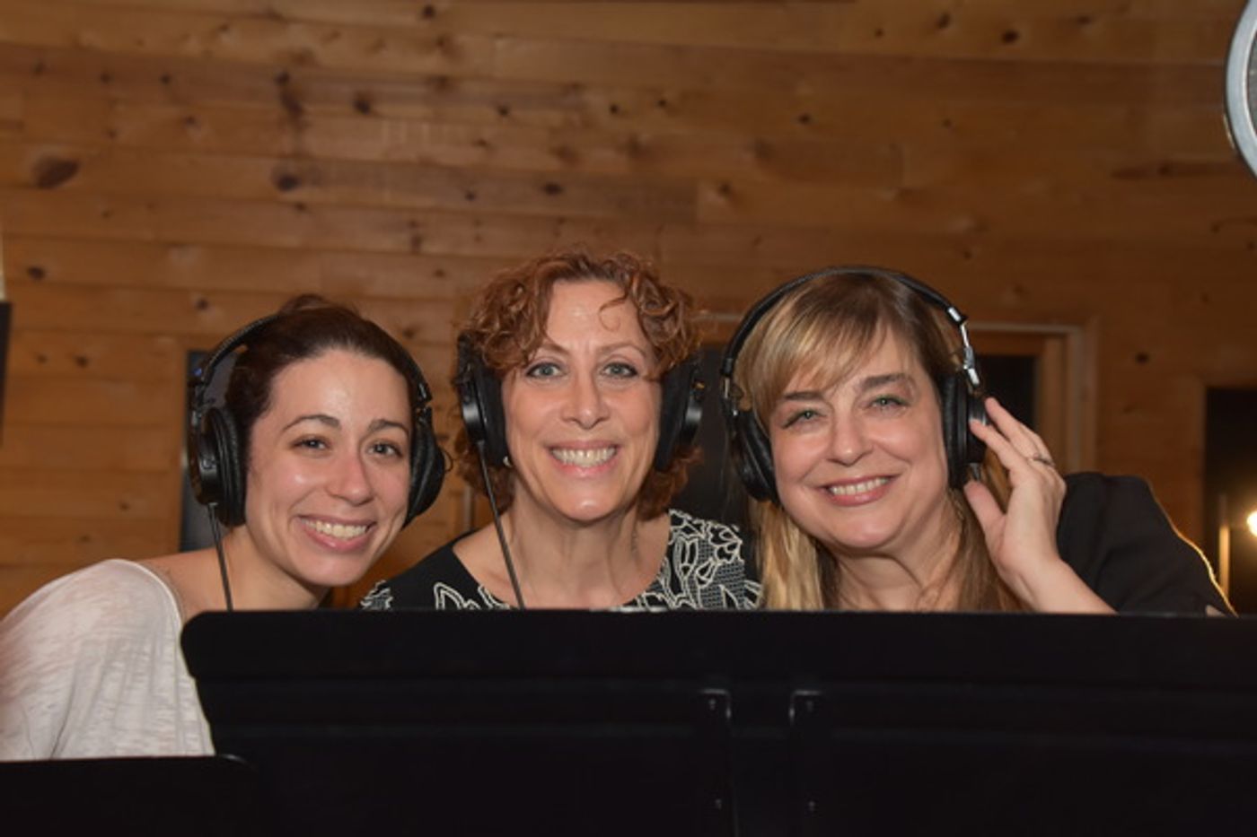 BWW Exclusive: Joel Grey and FIDDLER ON THE ROOF IN YIDDISH Cast Celebrate Hanukkah on Carols For A Cure  Image