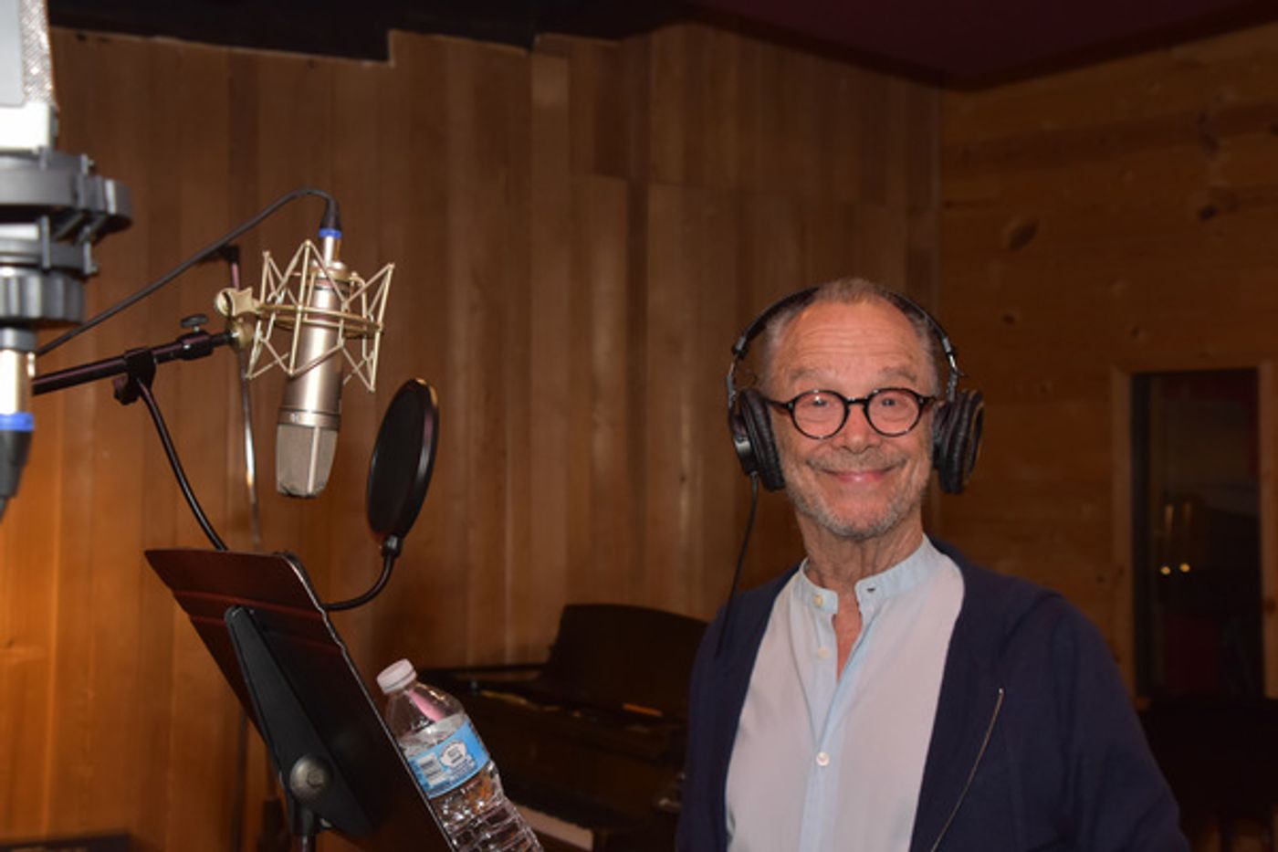 BWW Exclusive: Joel Grey and FIDDLER ON THE ROOF IN YIDDISH Cast Celebrate Hanukkah on Carols For A Cure  Image