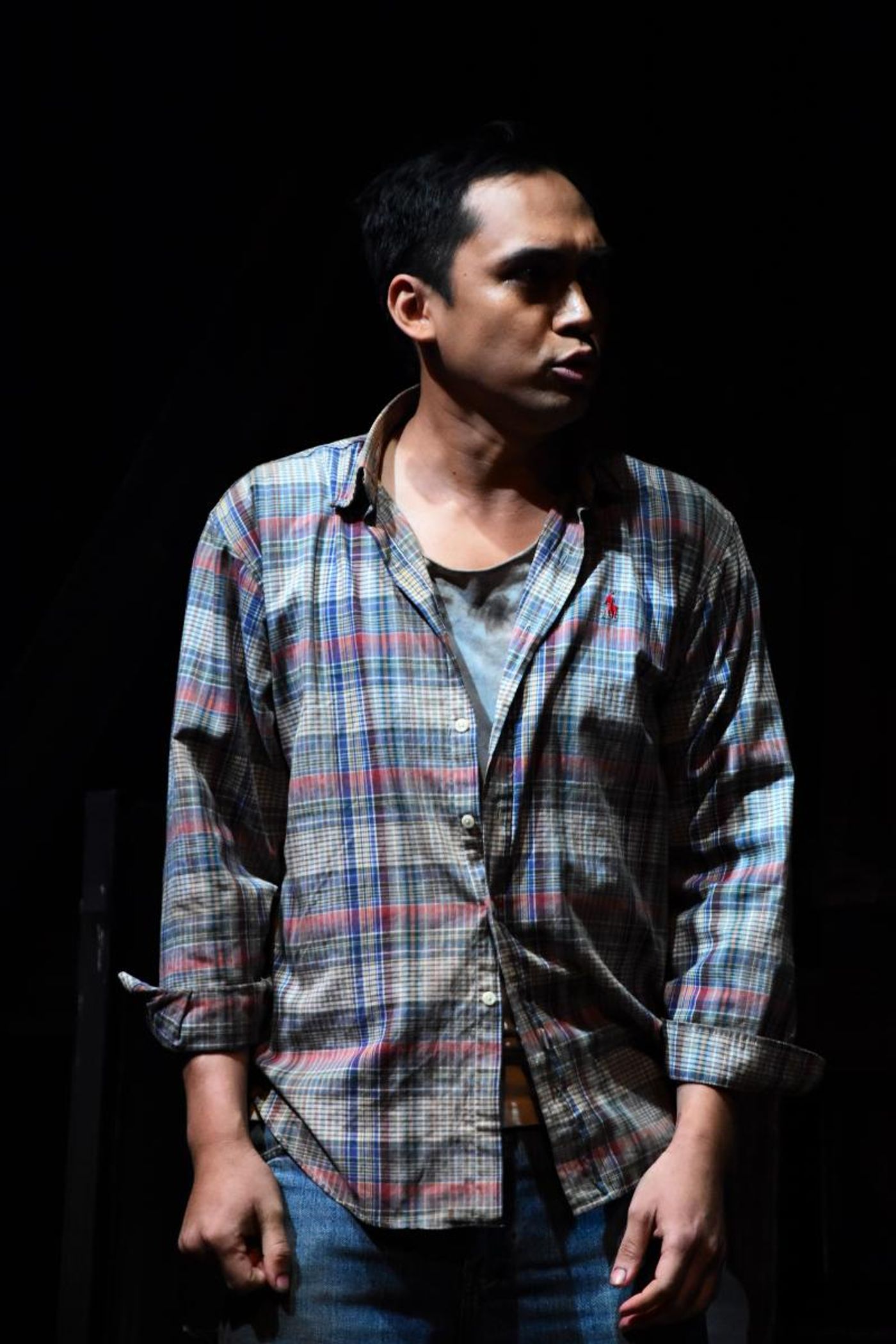 Photo Coverage: Tanghalang Pilipino Adapts OF MICE AND MEN; Show Runs Now Thru 27 Oct.  Image