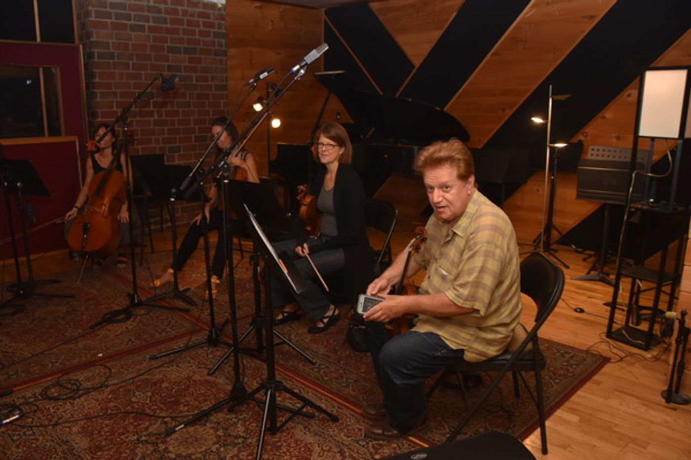 BWW Exclusive: American Federation of Musicians Local 802 Record Carols For A Cure  Image