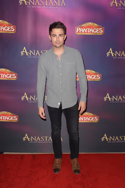 Jonathan Bennett Photo