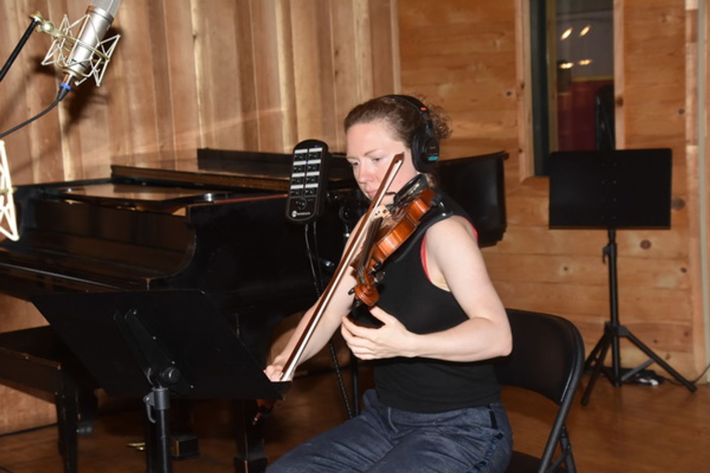 BWW Exclusive: COME FROM AWAY Cast Gets Help from Their Kids to Record Carols For A Cure  Image