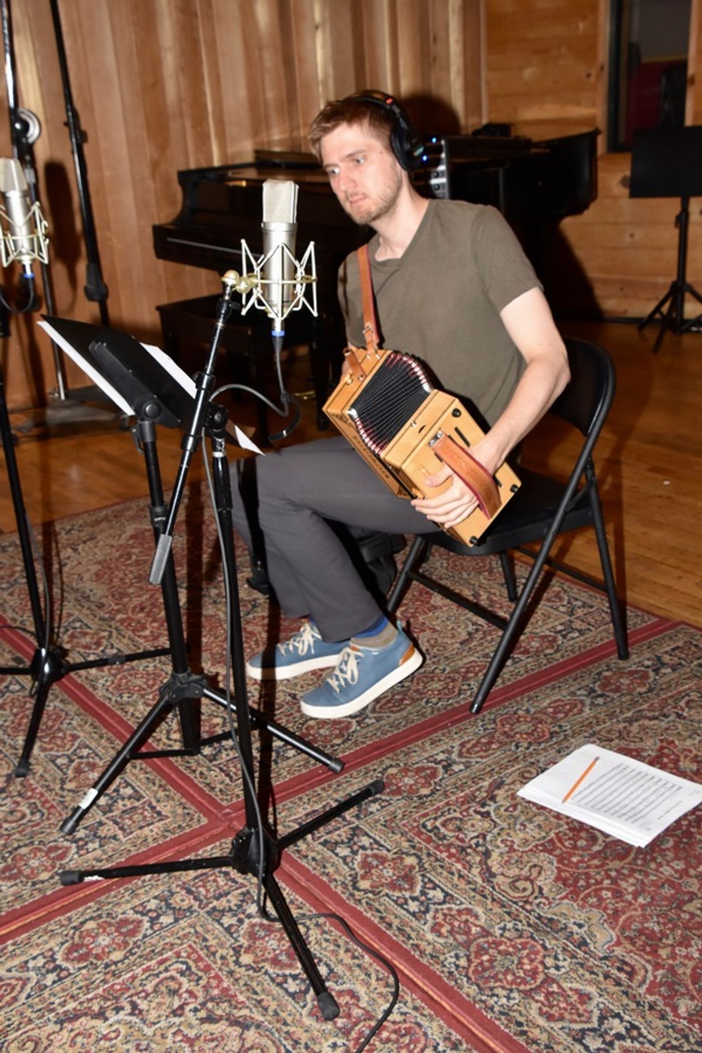 BWW Exclusive: COME FROM AWAY Cast Gets Help from Their Kids to Record Carols For A Cure  Image