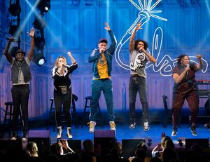 Wayne Brady, Kaila Mullady, Chris Sullivan, Daveed Diggs, and Aneesa Folds Photo