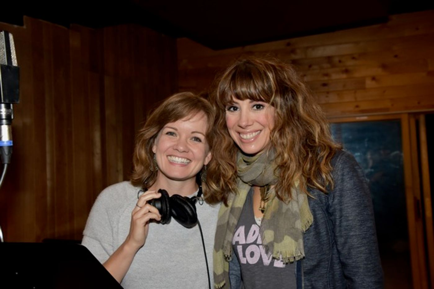 BWW Exclusive: The Broadway Baby Mamas Sing Carols For A Cure!  Image