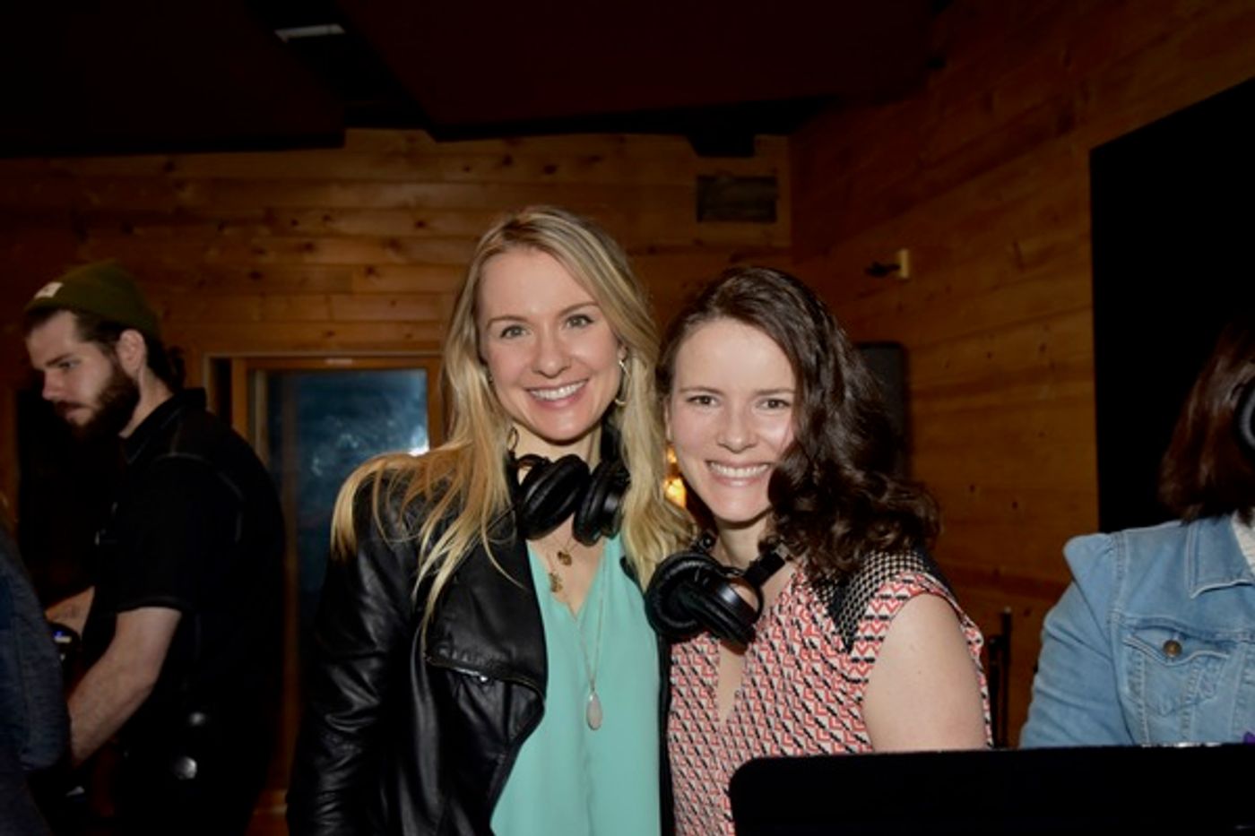 BWW Exclusive: The Broadway Baby Mamas Sing Carols For A Cure!  Image