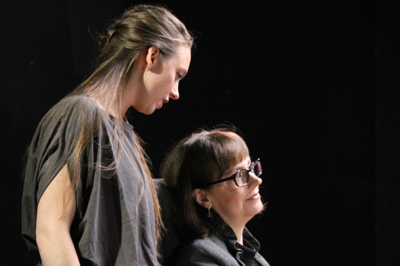 Photo Flash: The Comrades Present The Midwest Premiere Of Mike Bartlett's CONTRACTIONS  Image