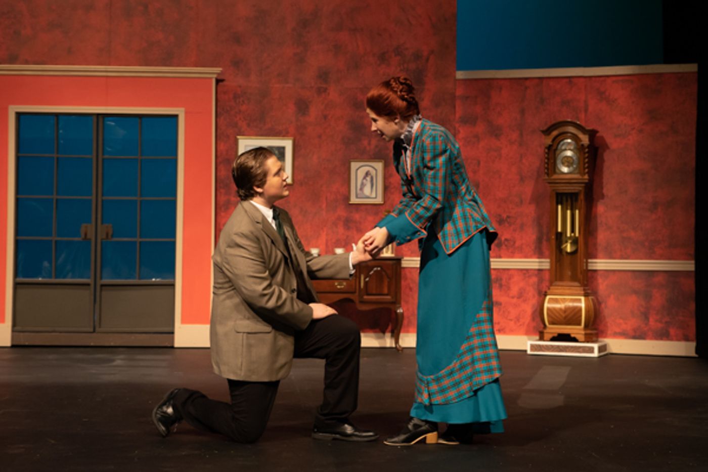 Photo Coverage: First Look at Hilliard Bradley Theatre's THE IMPORTANCE OF BEING EARNEST Photo Coverage: First Look at Hilliard Bradley Theatre's THE IMPORTANCE OF BEING EARNEST Image