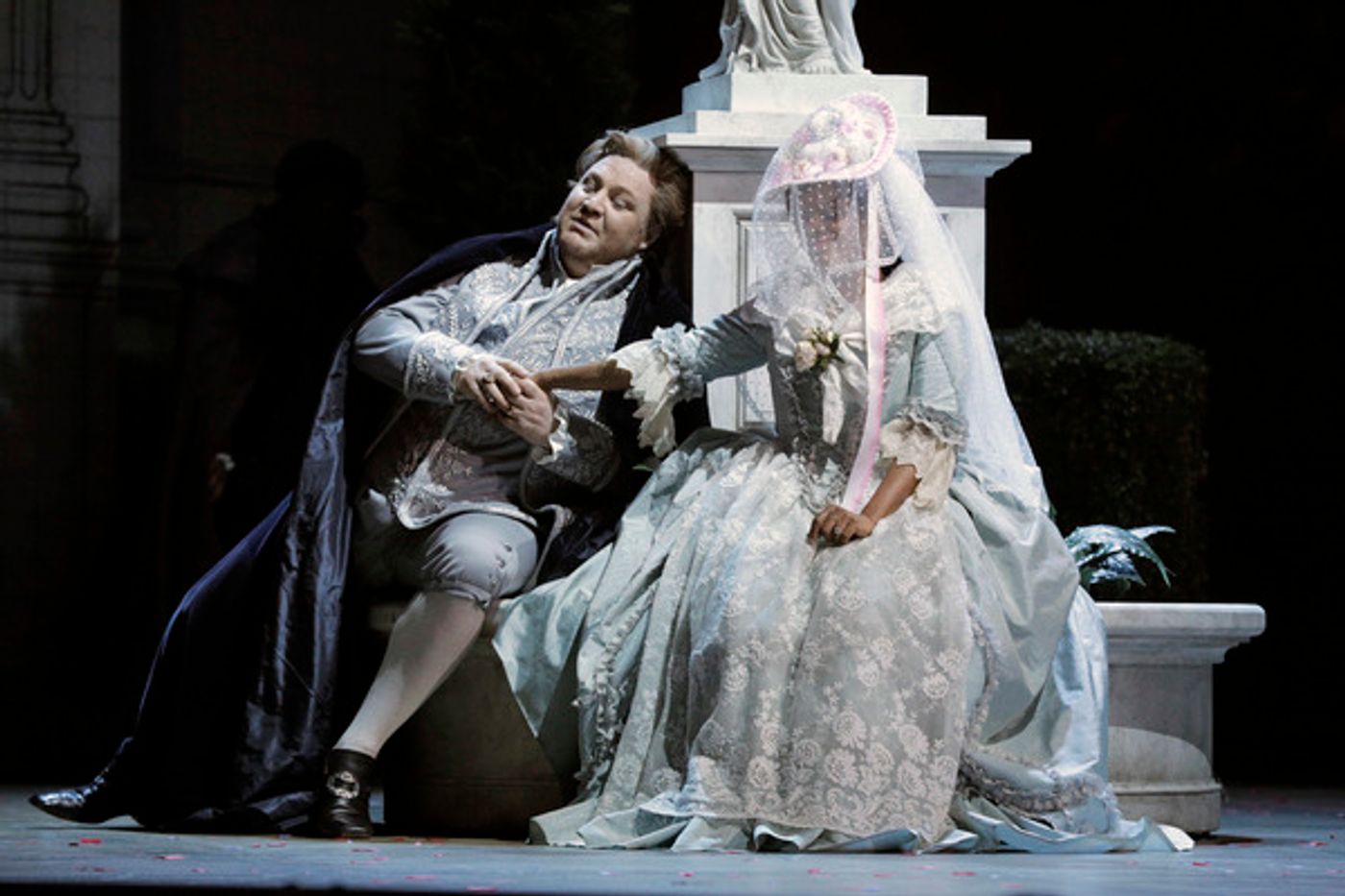 Photo Flash: First Look at San Francisco Opera's THE MARRIAGE OF FIGARO  Image