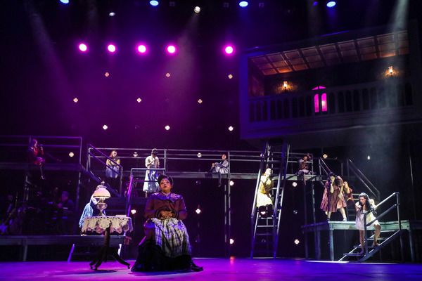 Liz Mikel and cast Photo