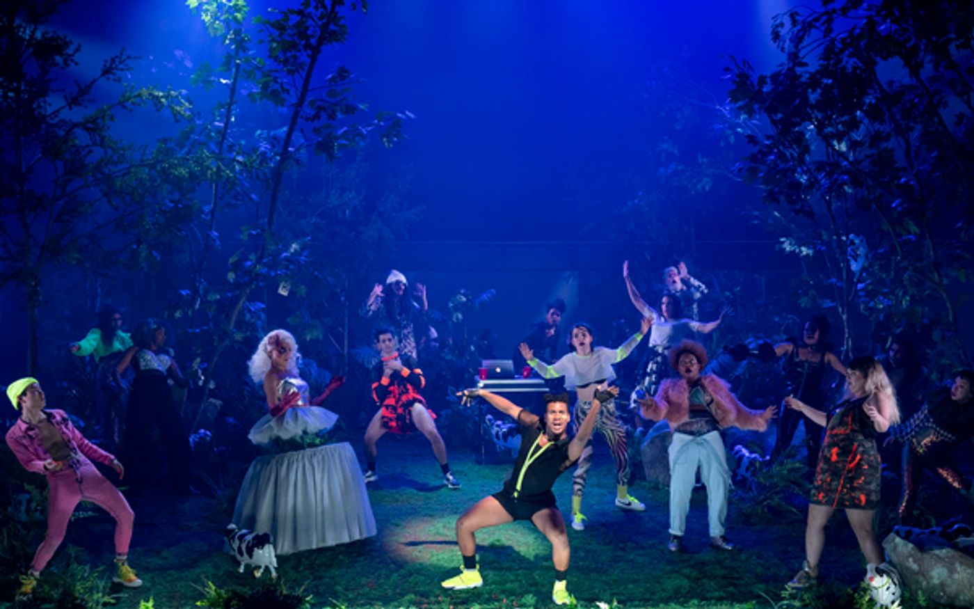 Photo Flash: First Look at Yale Rep's GIRLS  Image