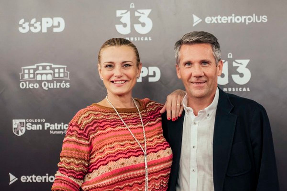 Coral Bistuer y Javier Valero at 33 EL MUSICAL estrena su segunda temporada