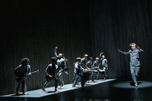 David Byrne and company @ BroadwayWorld David Byrne and company Photo