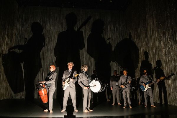 Jacquelene Acevedo, David Byrne, Mauro Refosco, Chris Giarmo, Angie Swan, and Bobby W Photo