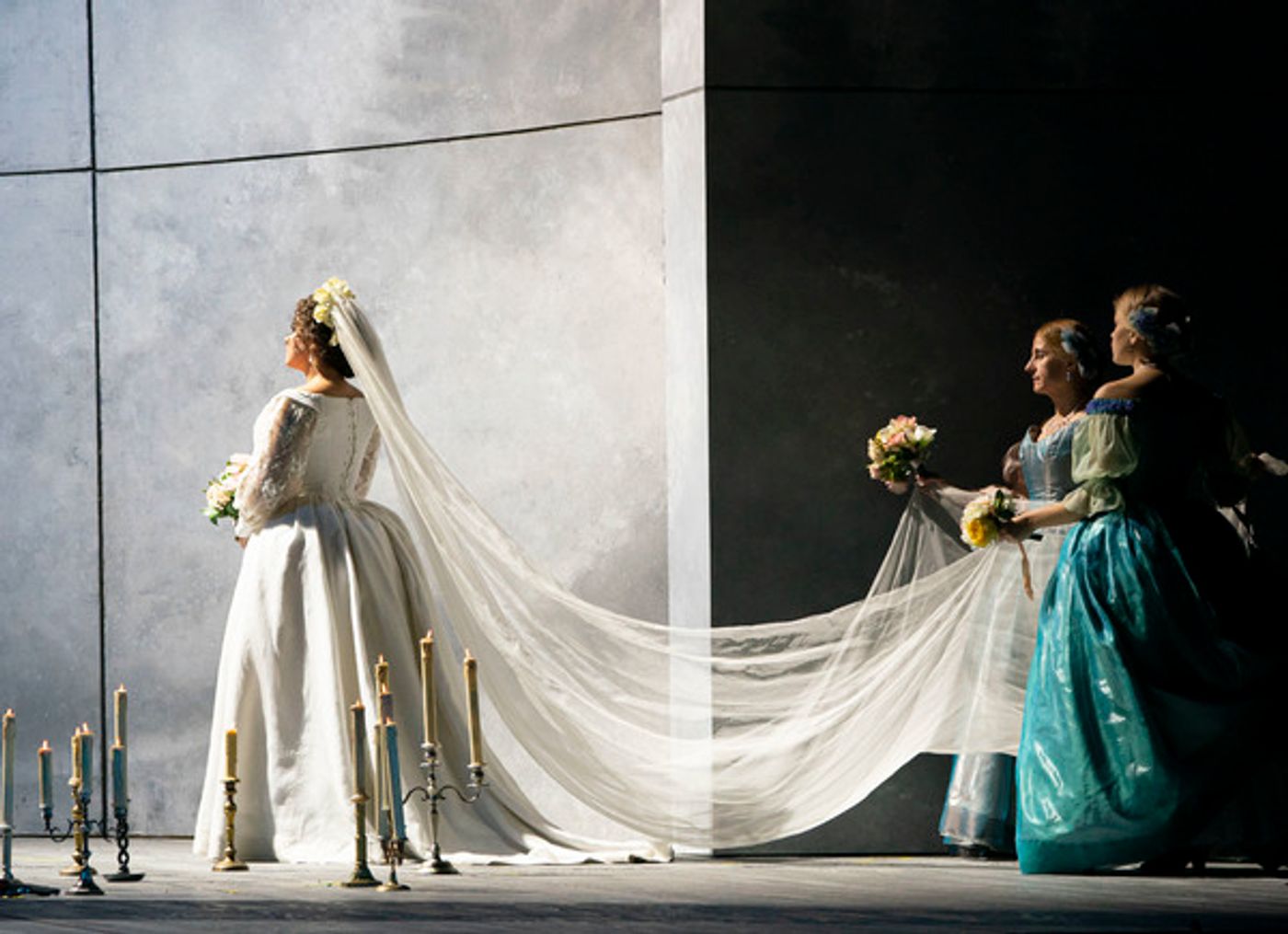 Photo Flash: Lyric Opera of Chicago Presents LUISA MILLER  Image