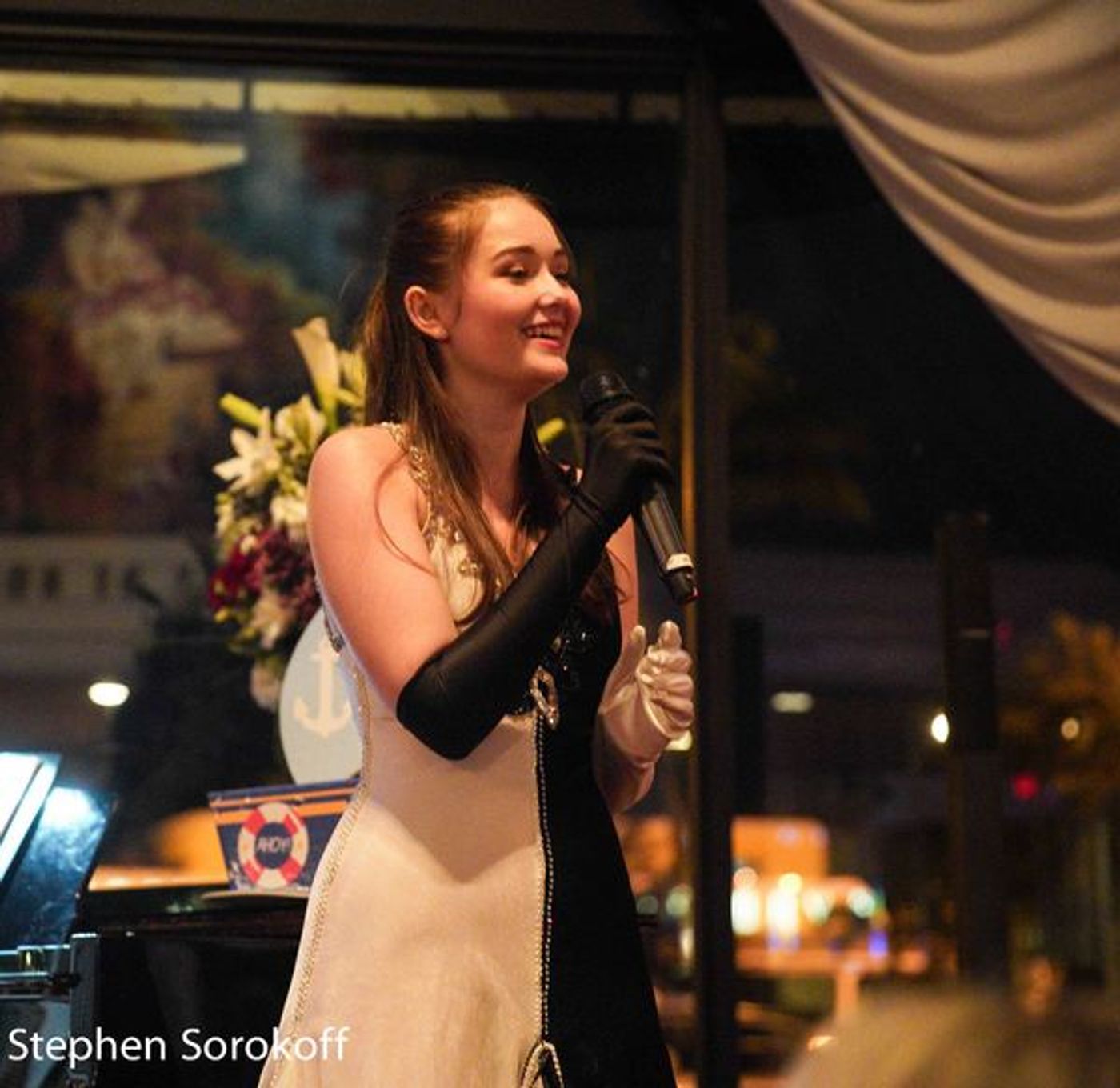 BWW Review/Photos: Nashville's Kellye Cash Headlines Cabaret Show at The Wick Theatre  Image