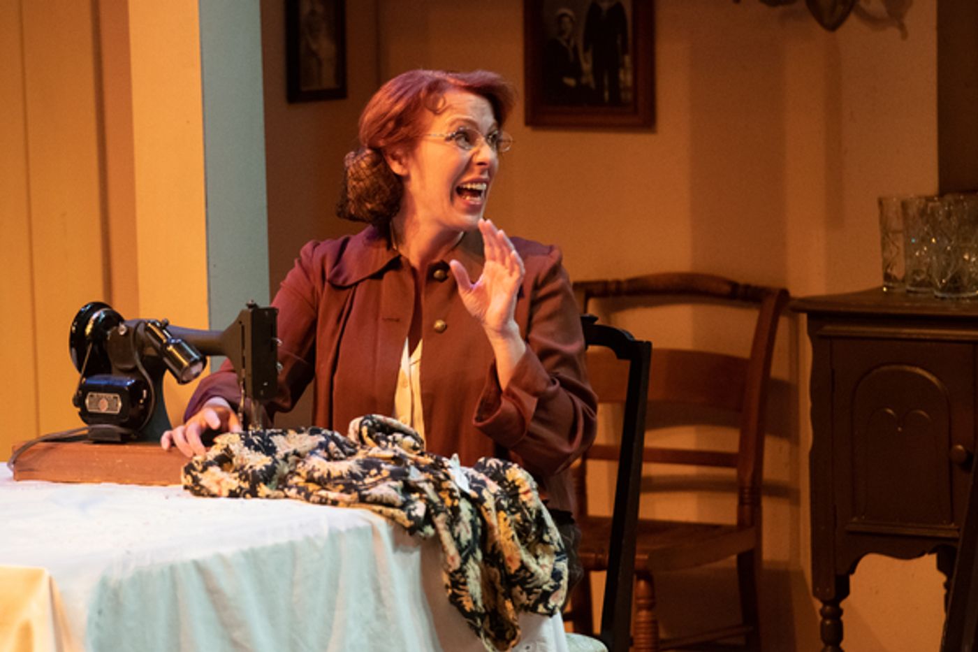 Photo Flash: First Look at New Jewish Theatre's BRIGHTON BEACH MEMOIRS  Image
