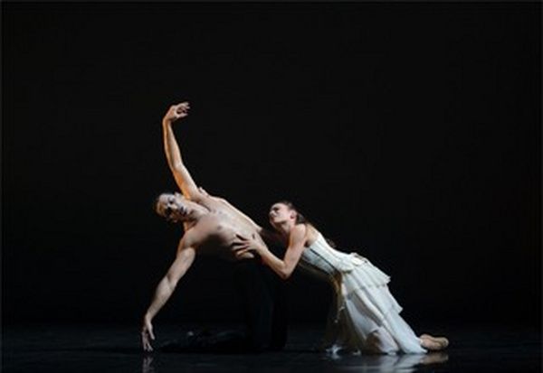 Photo Flash: First Look at DRACULA, Coming to UK Cinemas  Image