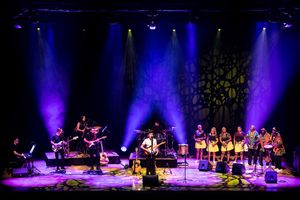 Josh Turner and South African Cultural Choir Photo
