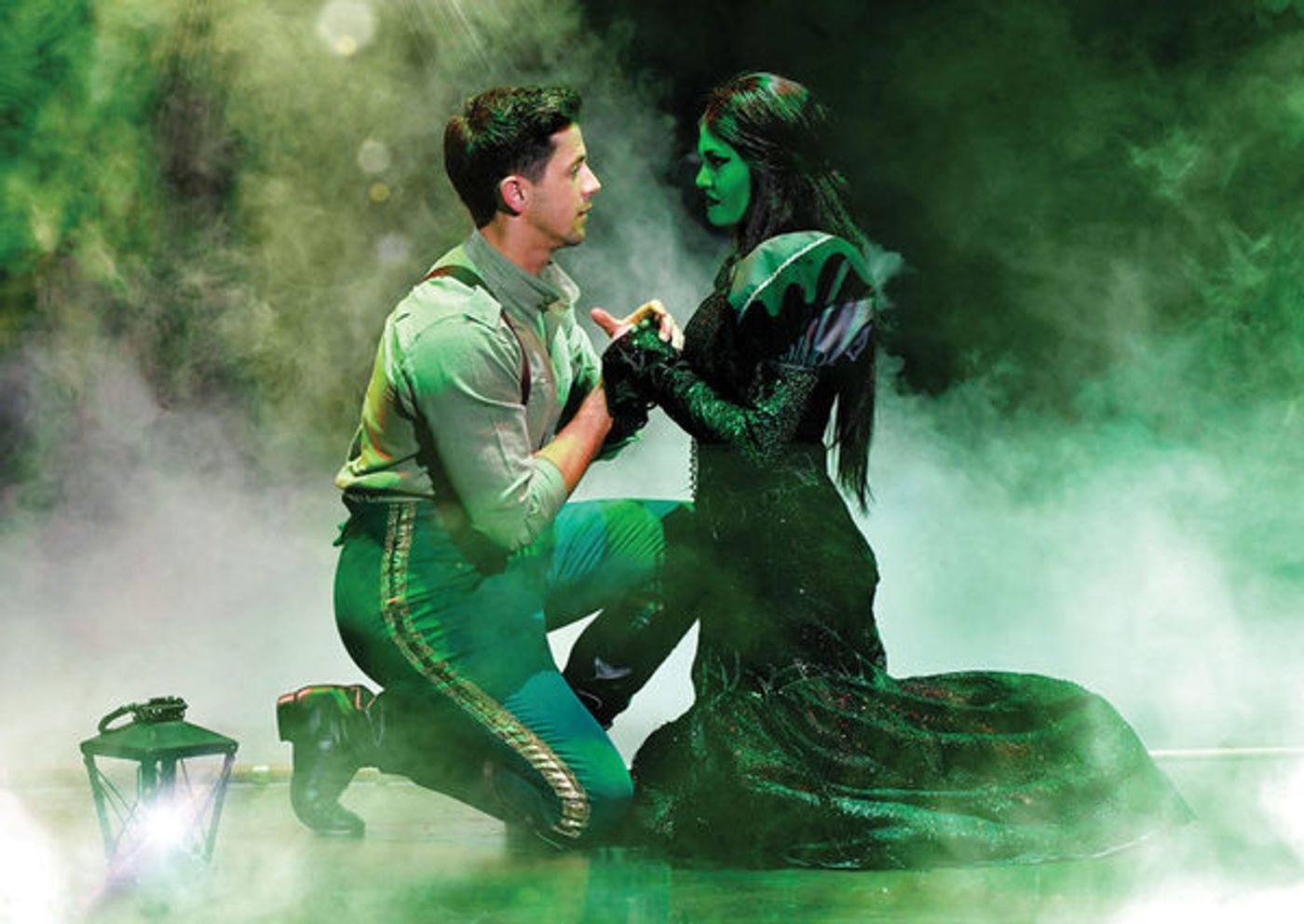 Photo Flash: Get A First Look At The Non-Replica Production of WICKED in Prague  Image