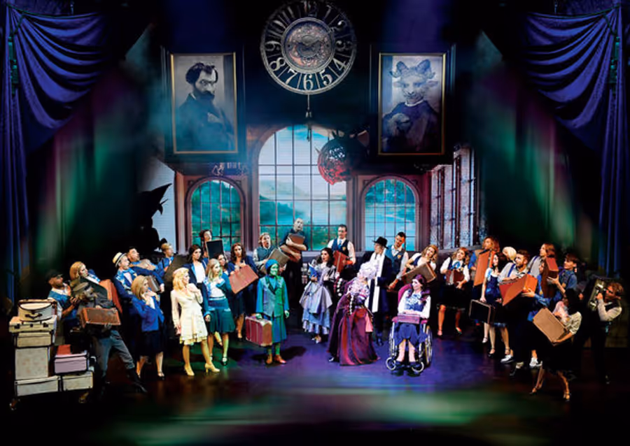 Photo Flash: Get A First Look At The Non-Replica Production of WICKED in Prague Image