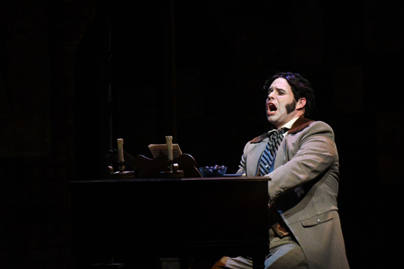 Photo Flash: First Look at Arizona Broadway Theatre's SWEENEY TODD  Image