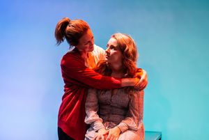 Marianne Oldham, Jessica Hardwick Photo