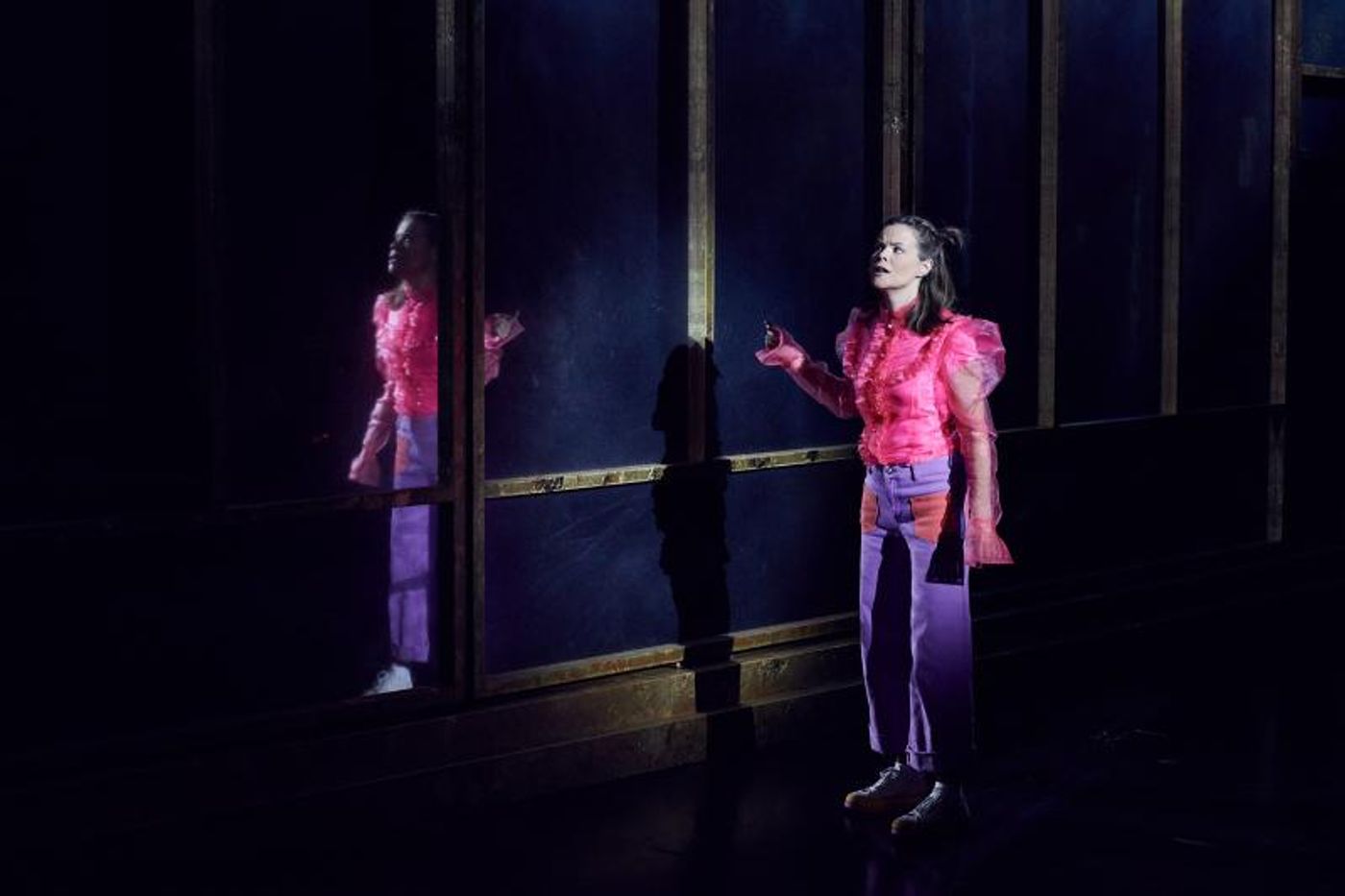 Review: ALICE I VIDUNDERLAND at Nationaltheatret - Wonderfully Crazy Fairytale About Identity Crisis and Longing Review: ALICE I VIDUNDERLAND at Nationaltheatret - Wonderfully Crazy Fairytale About Identity Crisis and Longing Image