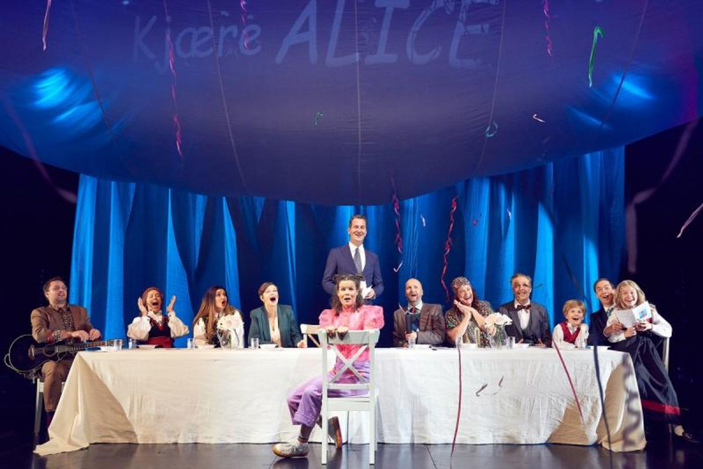Review: ALICE I VIDUNDERLAND at Nationaltheatret - Wonderfully Crazy Fairytale About Identity Crisis and Longing Review: ALICE I VIDUNDERLAND at Nationaltheatret - Wonderfully Crazy Fairytale About Identity Crisis and Longing Image