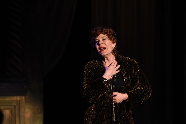 Hollis Resnik Photo