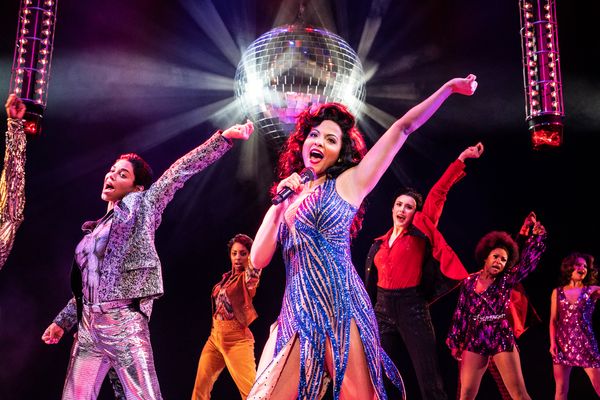 Alex Hairston (Disco Donna) and the Company of SUMMER  Photo