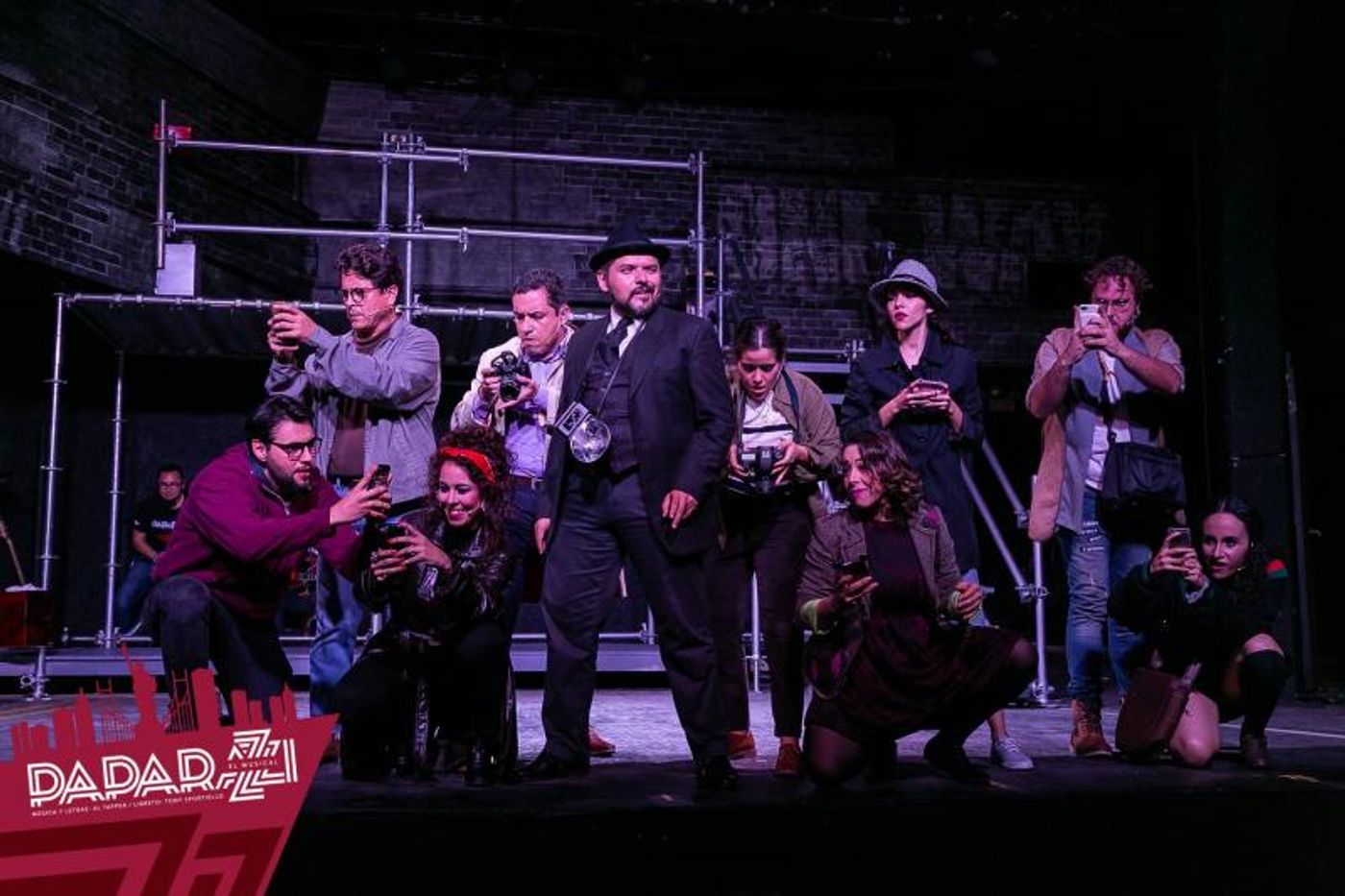 Interview: Mauricio Cedeño director de PAPARAZZI, EL MUSICAL en el Teatro Experimental Interview: Mauricio Cedeño director de PAPARAZZI, EL MUSICAL en el Teatro Experimental Image