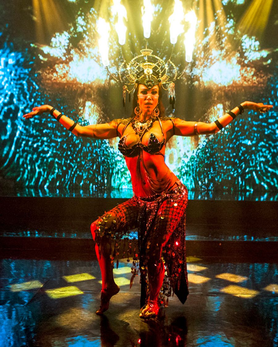 Review: SENSATIA at Quixotic Theater Image