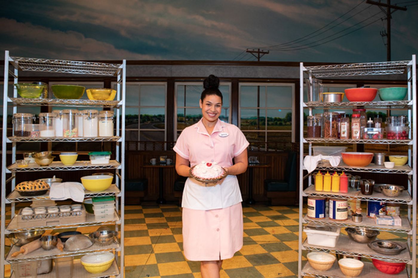 Photo Coverage: WAITRESS Leading Ladies Look Pretty in Pink for Breast Cancer Awareness Month  Image