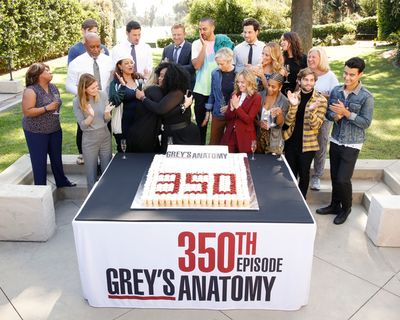 CHANDRA WILSON, ELLEN POMPEO, JAMES PICKENS JR., CHRIS CARMACK, JUSTIN CHAMBERS, DEBB Photo