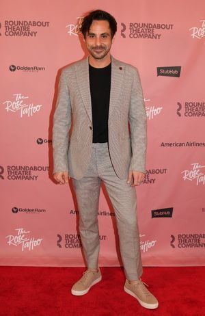 Emun Elliott @ BroadwayWorld Emun Elliott Photo