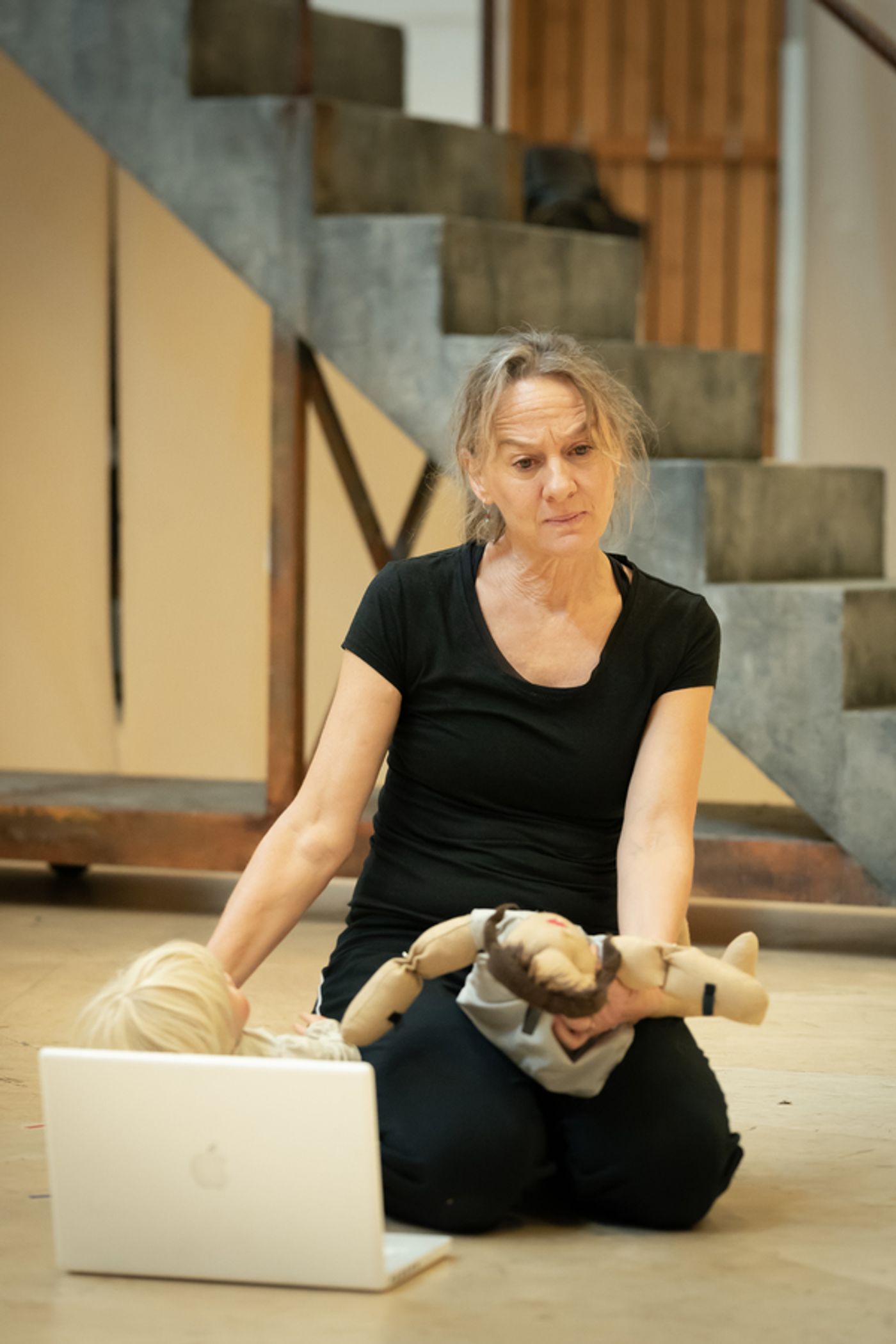 Photo Flash: Inside Rehearsal For MY BRILLIANT FRIEND at the National Theatre  Image