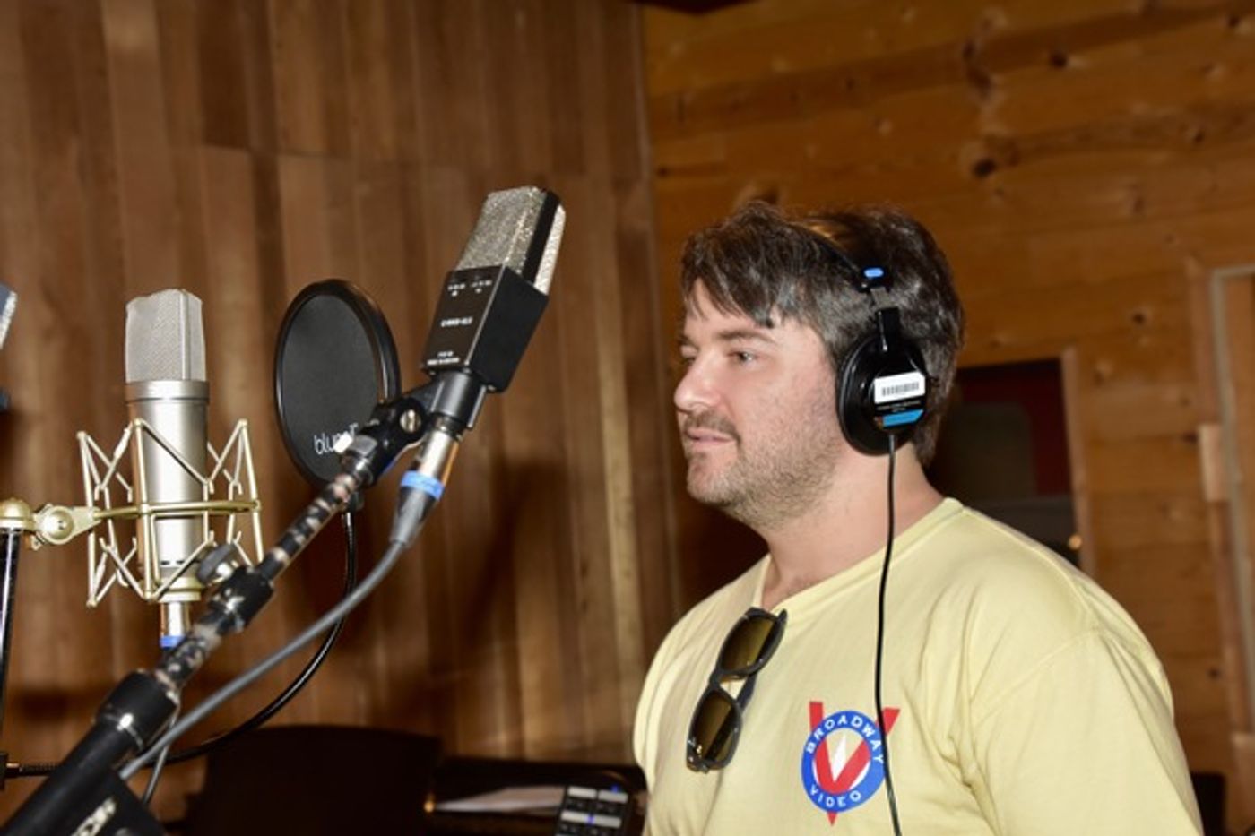 BWW Exclusive: BEETLEJUICE Cast Rings the Beetlebells for 'Carols For A Cure'  Image