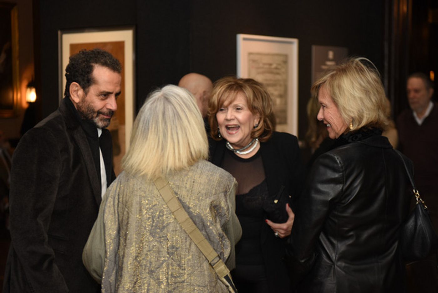 Photo Flash: Stars Align For Oscar Winner Joseph Feury's New Exhibit At The National Arts Club  Image