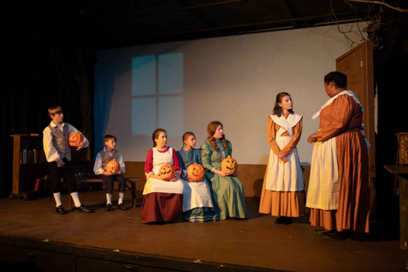 Photo Coverage: First look at Curtain Players' SLEEPY HOLLOW:  THE LOST CHAPTER  Image