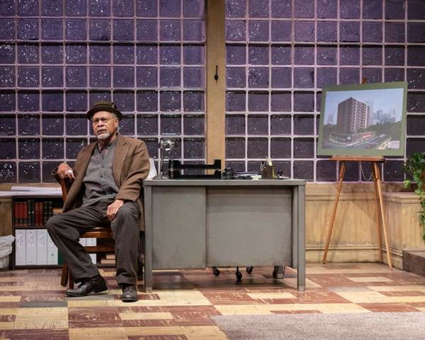 Photo Flash: First Look at Everyman's RADIO GOLF  Image