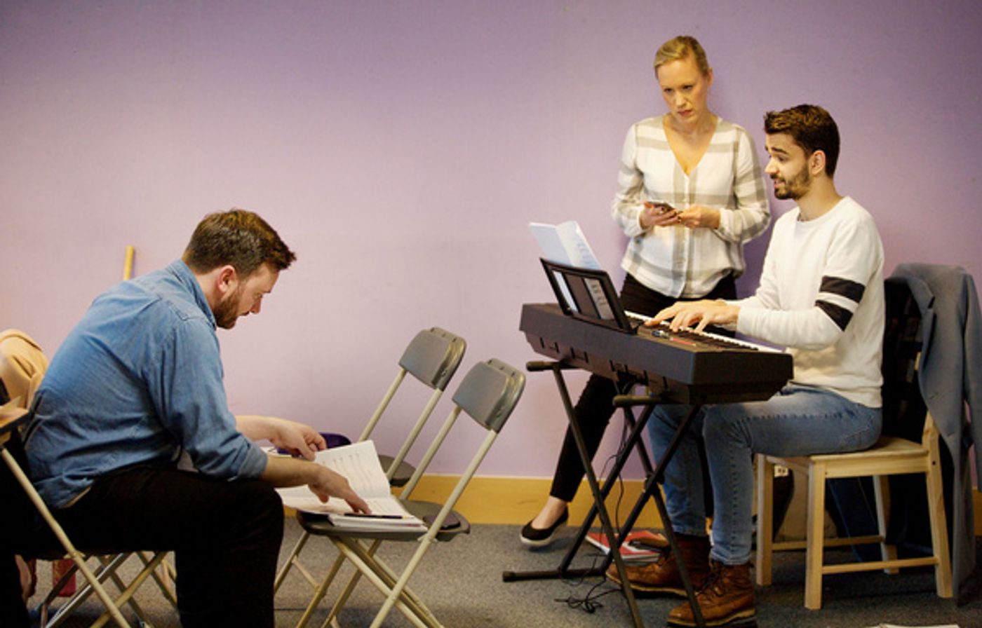 Photo Flash: Gemma Maclean And Ben Morris In Rehearsal For I DO! I DO!  Image