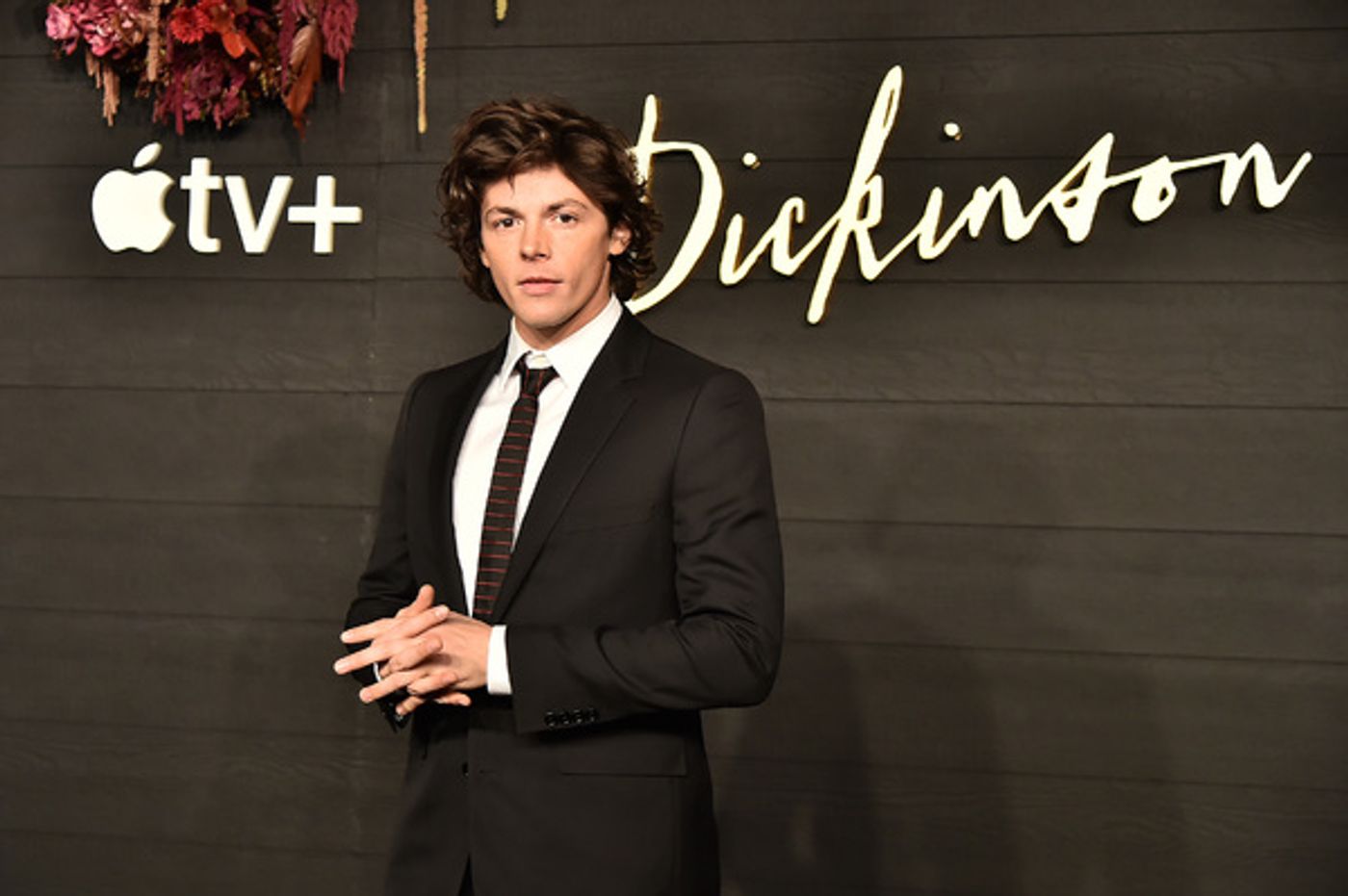 Photo Flash:  See Jane Krakowski, Hailee Steinfeld at the Premiere of Apple TV's DICKINSON  Image