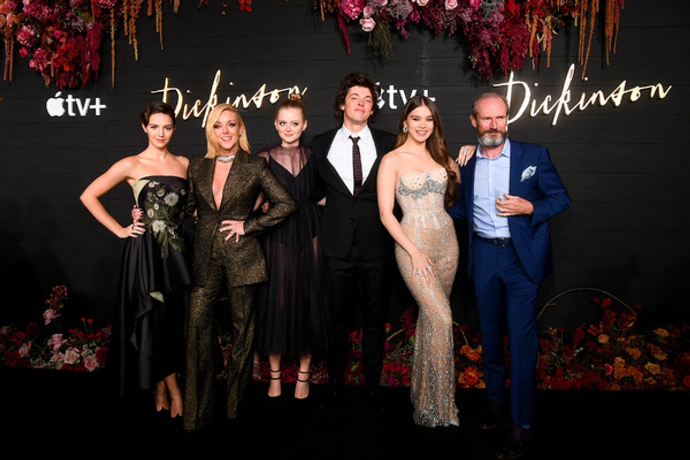 Photo Flash:  See Jane Krakowski, Hailee Steinfeld at the Premiere of Apple TV's DICKINSON  Image