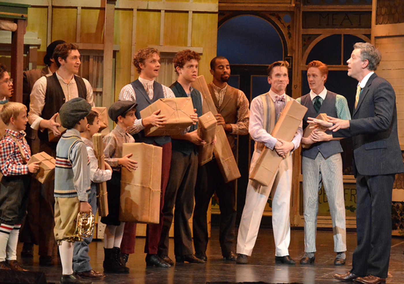 BWW Photo Exclusive: Adam Pascal Stars In THE MUSIC MAN At 5-Star Theatricals  Image