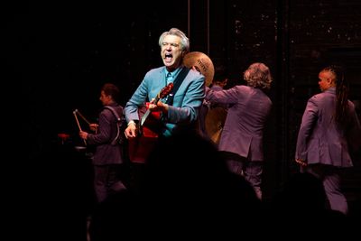 David Byrne and the company of AMERICAN UTOPIA Photo