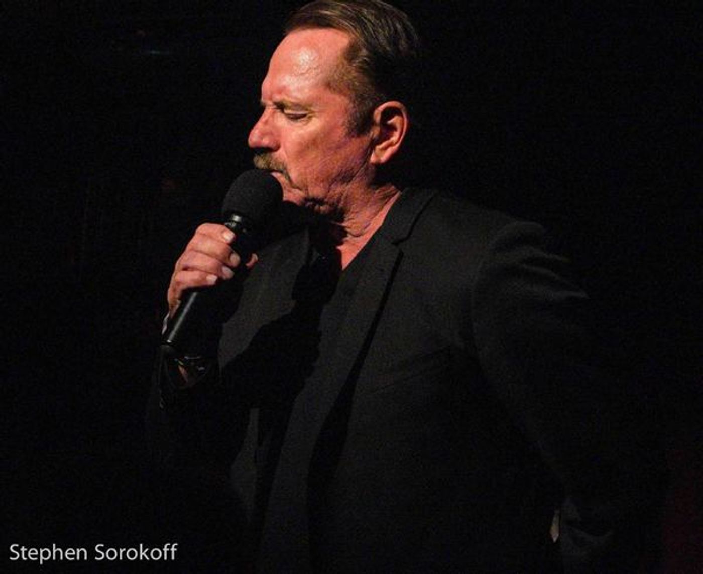 Review: Tom Wopat is Hip at the Beach Cafe  Image